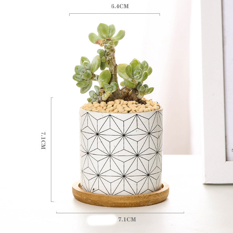 Ceramic flowerpot